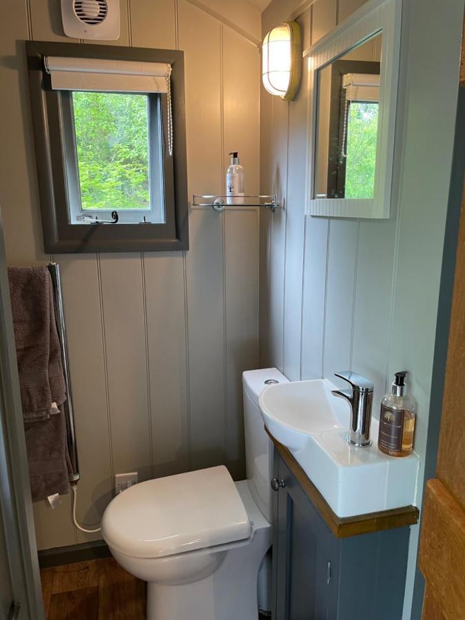 Greatwood Shepherds Hut Battle Exterior foto